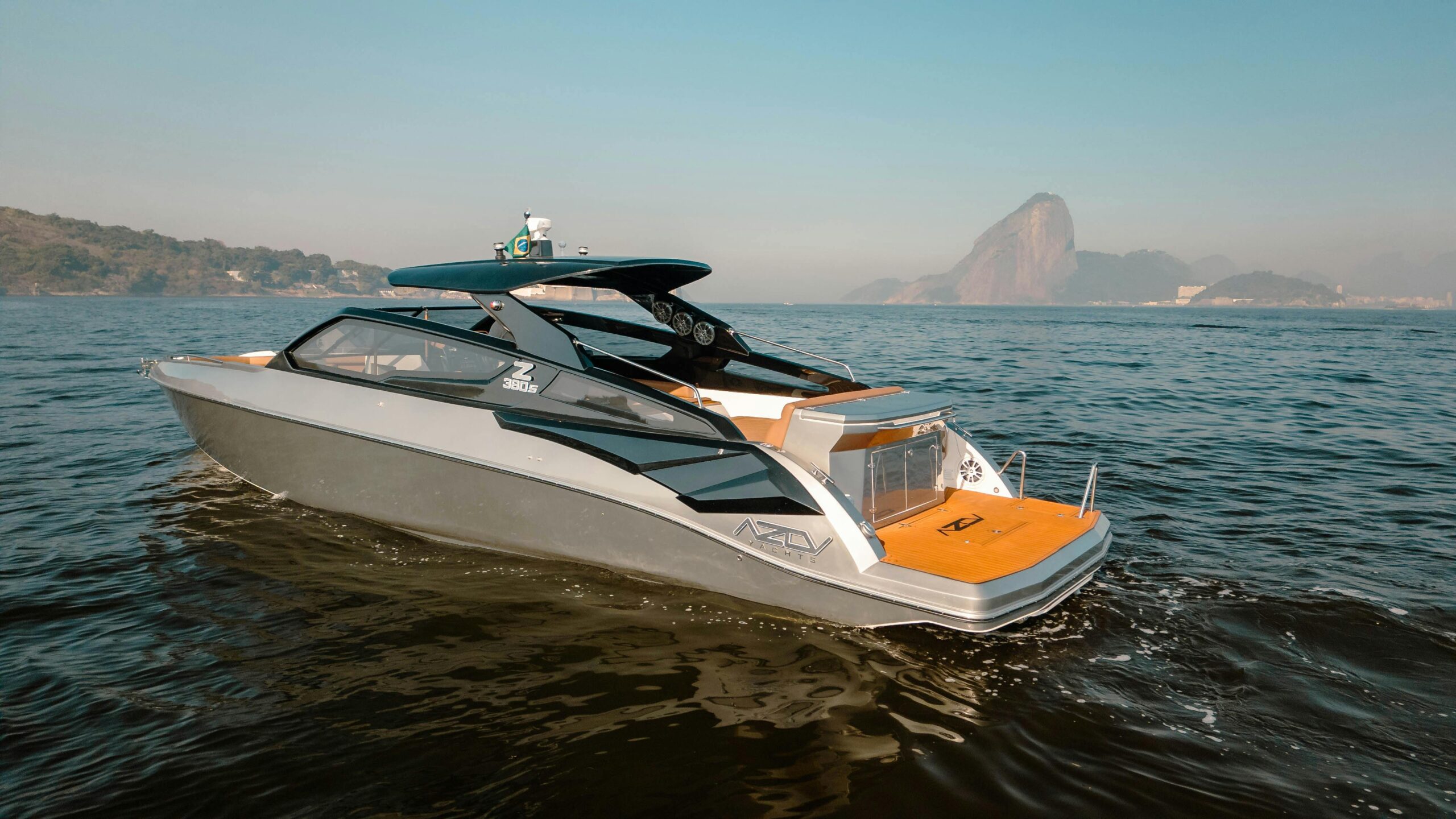 Z380S em destaque